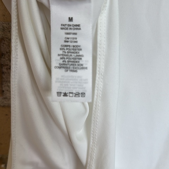 NWT Dynamite White V-Neck Long Sleeve Bodysuit - Picture 4 of 4